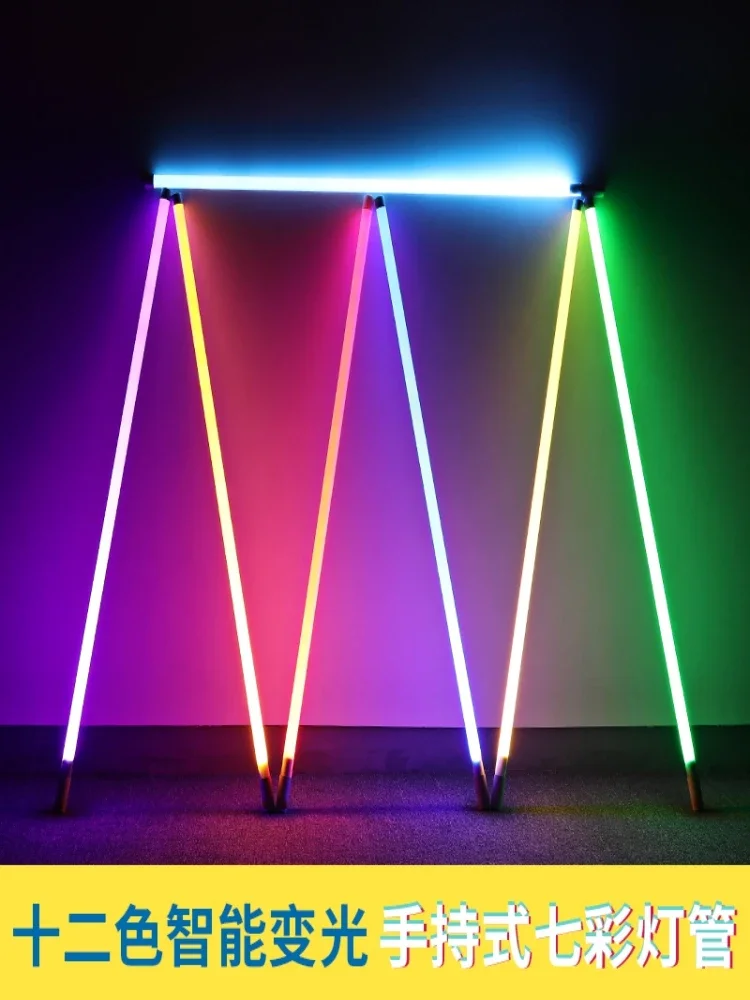 Lámpara LED recargable de mano - Photography Lighting And Composition reseña y precio