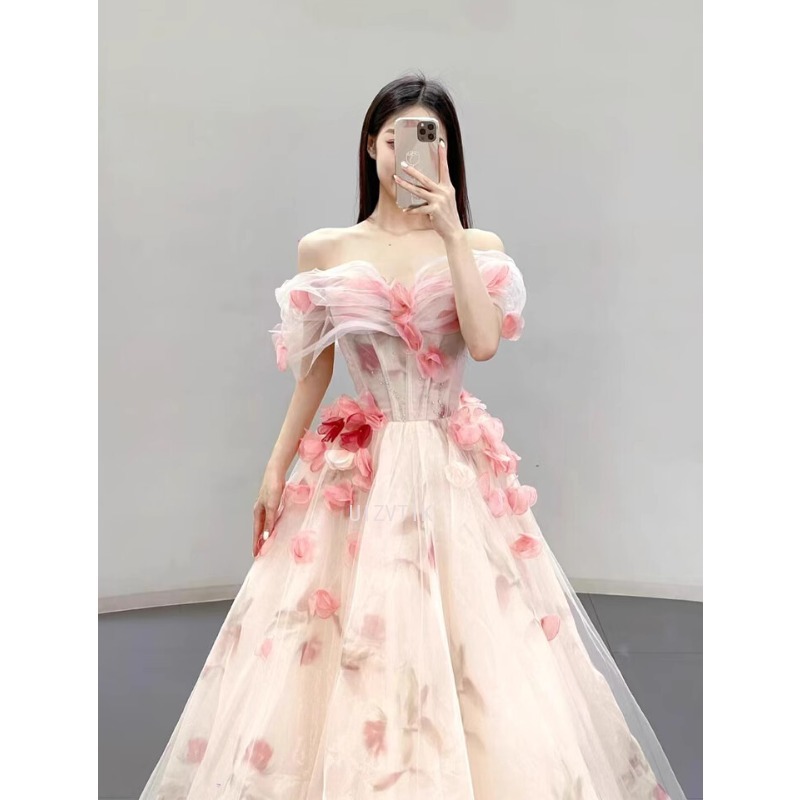 Vestidos de novia florales de  - Photography Lighting For Clothing reseña y precio